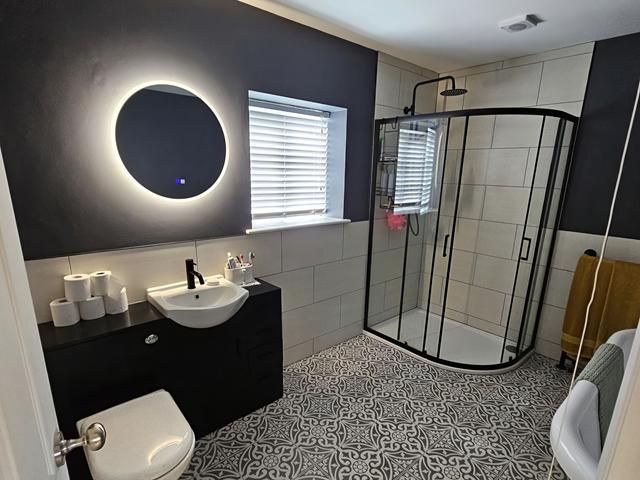 Bathroom Installation in Arnold